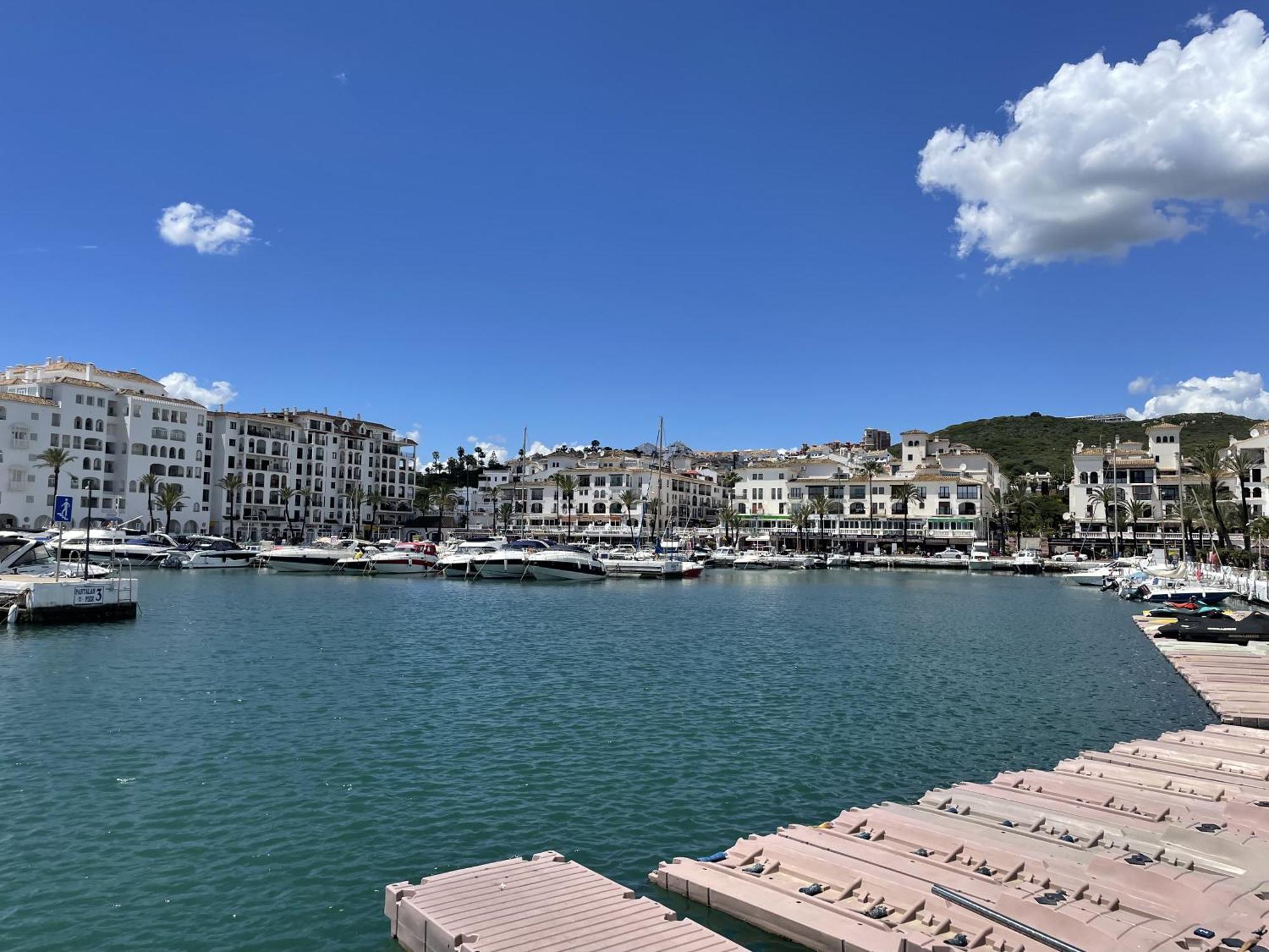 Apartamento En Marina Duquesa Castillo de Sabinillas Εξωτερικό φωτογραφία